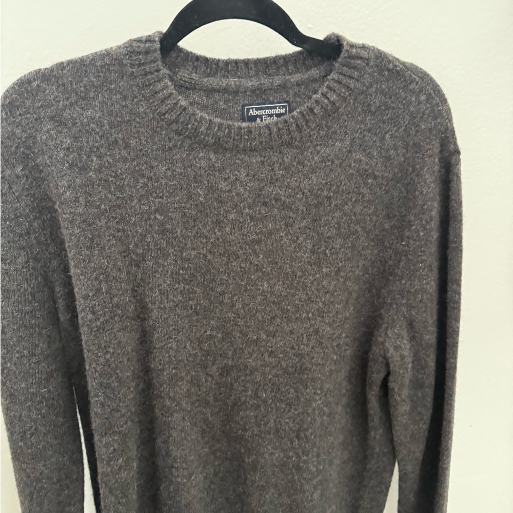 Abercrombie & Fitch Men's Grey Crewneck with Mulitcolored Threads Sweater